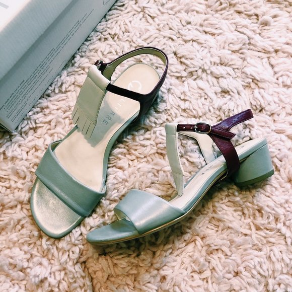 Alterre Mist Grey Sandal w/ Interchangeable Strap - Picture 2 of 15